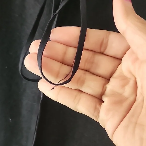 Banana Republic Black A-line Wool skirt, size 4 - Picture 8 of 8